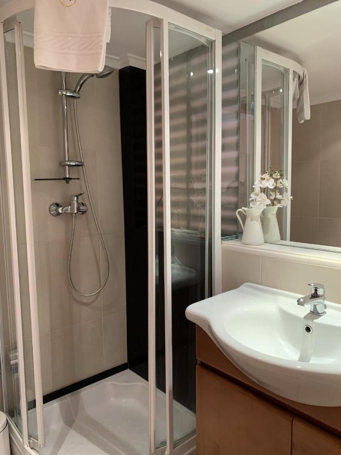 Duplex Apartment With Terrace In Cascais Downtown Exteriör bild