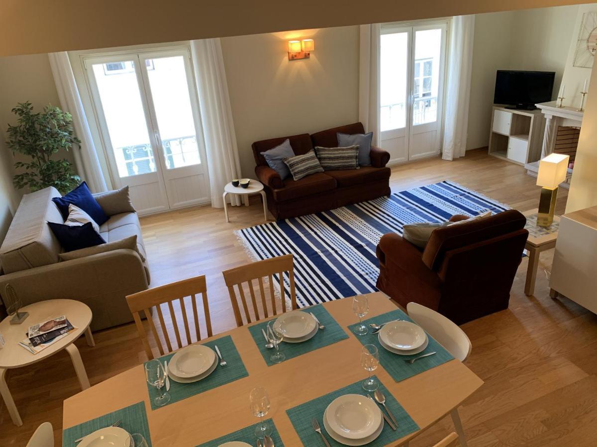 Duplex Apartment With Terrace In Cascais Downtown Exteriör bild